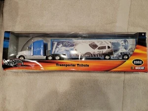 Buddy Baker #21 NASCAR Tractor Trailer Hot Wheels 2002 -NIB - Picture 1 of 2