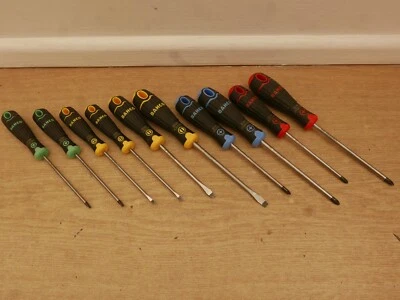 BAHCO B219.010RB 10PC COLOR EDITION POZIDRIVE PHILLIPS & SLOTTED SCREWDRIVER SET - Image 1 of 3