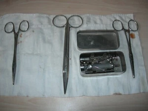 WW1 - 3 Surgical instruments and cloth holder plus syringe set in metal case - Picture 1 of 1