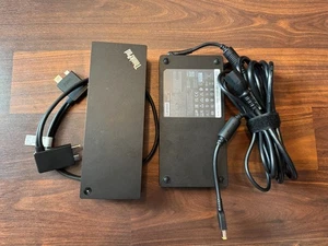 Station d'accueil universelle ThinkPad Thunderbolt 4 - DK2131 / 40B0 avec adaptateur secteur 300 W - Photo 1/6