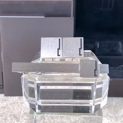 Juego de eslabones y clips de corbata Alfred Dunhill plata cepillada d logo con estuche Foto 1 de 4