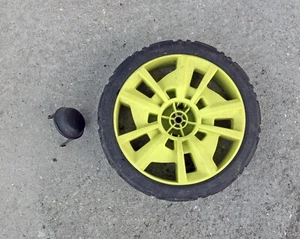 Ryobi P1109VNM 18 Volt 16" kabelloser Mäher 8" Hinterrad & Kappe kostenloser US-Versand - Bild 1 von 3