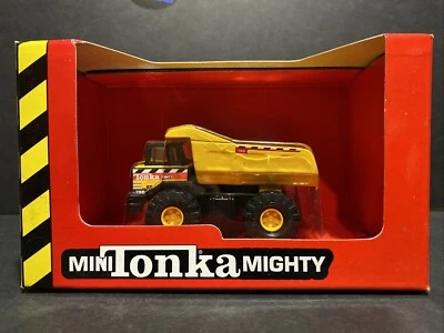 Maisto Tonka Dump Truck - Mini tonka mighty series 1 dies cast metal - Image 1 of 4