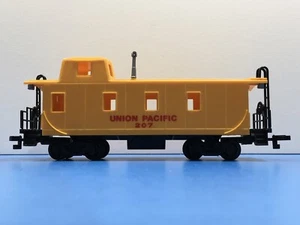 HO Scale "Union Pacific Railroad" 207 Freight Train Caboose #3 - Picture 1 of 12