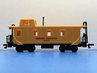 HO Scale "Union Pacific Railroad" 207 Freight Train Caboose #3 - Image 1 of 4