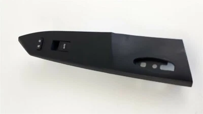 D2898 LEXUS WINDOW SWITCH 74231-76010 - Image 1 of 4