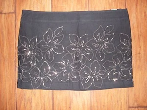 Women's Hollister Skirt Size 7 NWT - Picture 1 of 1
