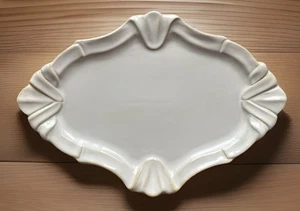 Pottery Barn Oval Platter 19x13" Antique Ivory Stoneware Large Serving Tray - Picture 1 of 3
