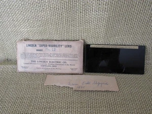 Vintage LINCOLN "Super Visibility" Lens Shade No. 12 ~ New in Original Package - Picture 1 of 9