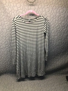 Old Navy T-Shirt Kleid - schwarz & grau gestreift HOT STYLE Größe S ~ neu ohne Etikett - Bild 1 von 6