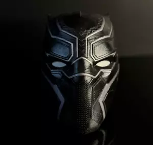 Black Panther Cosplay Helmet - Wearable Marvel Mask - 1/1 Scale - Picture 1 of 5