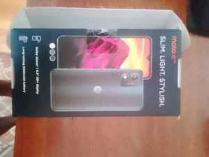 smartphone motorola e13 nuovo, nero,128gb, mai usato con garanzia scontrino. - Foto 1 di 3