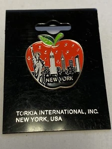 Spilla mela vintage Torkia International New York nos - Foto 1 di 5