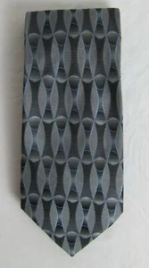 CORBATA DE SEDA JOSEPH & FEISS PATRÓN DIAMANTE NEGRO GRIS Y AZUL USADO EN EXCELENTE CONDICIÓN DHT006 - Imagen 1 de 2