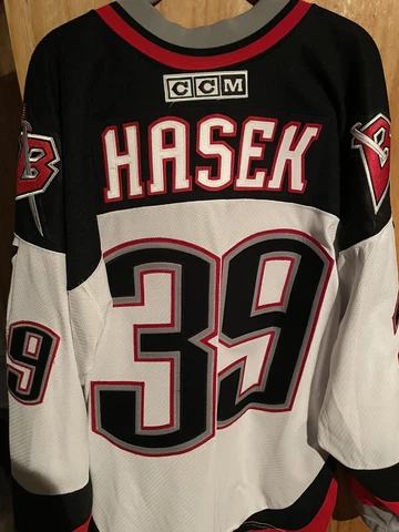 Dominik Hasek Vintage 90s Goat Head NHL Buffalo Sabres CCM Jersey Adult XL Cover