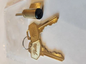 PELLA SCHLÜSSELZYLINDER BRONZE GESICHT MIT ZWEI SCHLÜSSELN, NEU IN VERPACKUNG - Bild 1 von 3