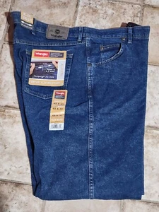 Wrangler Mens 48x30 Regular Fit Straight Leg Denim Jeans NWT - Picture 1 of 7