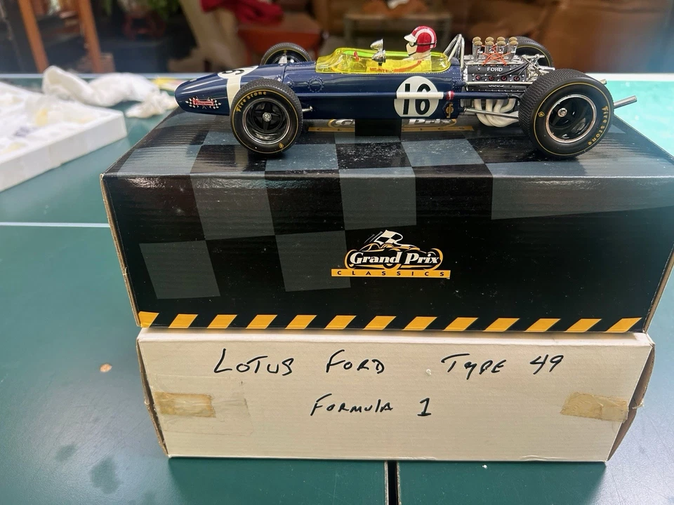Coche modelo Lotus Ford tipo 49 Jo Siffert #16 1968 F1 Grand Prix escala 1:18 EXOTO Foto 1 de 4