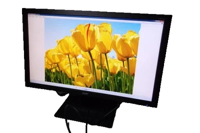 Acer V246HQL 24" 1920 x 1080 WIDESCREEN LED LCD MONITOR - Image 1 of 4