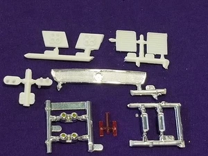 63 Corvette Custom Karosserieteile / Kühlergrill aus 1:25 AMT Modellbausatz 1963 Sting Ray - Bild 1 von 9
