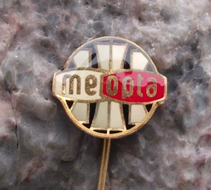 Meopta Camera Lens Photography & View Master Company Art Design Pin Badge - Picture 1 of 11