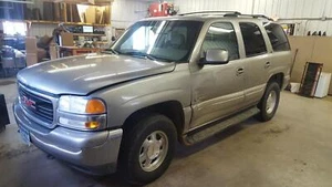 Used Turn Signal / Parking Light Assembly fits: 2001 Gmc Yukon Park Lamp-Turn Si - Picture 1 of 17