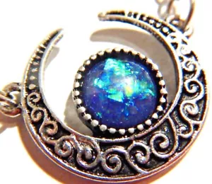 Crescent moon Blue Dragon Breath stone pendant necklace wiccan pagan lunar Q5 - Picture 1 of 3