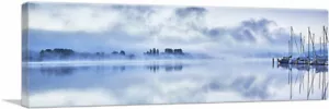 ARTCANVAS Nebliger See mit Booten Wohndeko Panorama Leinwand Kunstdruck - Bild 1 von 11
