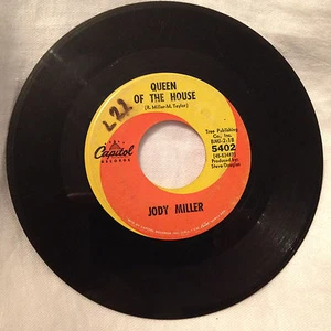 Capitol Jody Miller 45rpm - Queen of the House/The Greatest Actor - Picture 1 of 2