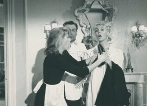 FRANÇOIS PERIER JACQUELINE MONSIGNY LES VEINARDS 1963 PHOTO ORIGINAL #19 - Photo 1/1