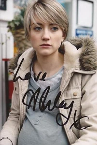 HOLLYOAKS: ASHLEY SLANINA-DAVIES 'AMY' SIGNED 6x4 PHOTO - Picture 1 of 1