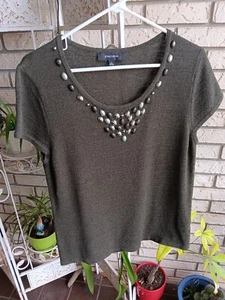 Jones Wear Women's Top Beaded V Neck Short Sleeve olive green Sz L - Picture 1 of 5