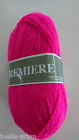 lot de 5 pelotes de laine  acrylique rose fluo  / produit français