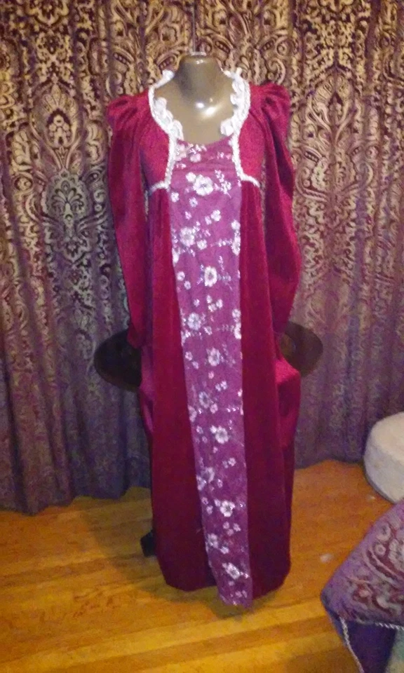 Hermoso Vestido Rojo Medieval Renacimiento Vestido Cosplay Disfraz Adulto Pequeño Foto 1 de 1