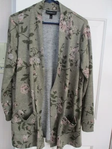 Lane Bryant OFFENE STIL JACKE BLUMENDRUCK LANGARM GRÖSSE 14/16 2 TASCHEN - Bild 1 von 6