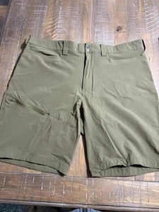 Alaskan Hardgear Duluth Trading Co Men's Green hiking Shorts size 40 - Picture 1 of 10