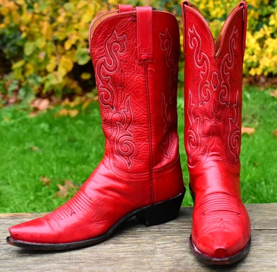 Botas de cowgirl ocidentais vintage Lucchese 1883 tamanho 9,5 B de couro vermelho biqueira recortada fabricadas nos EUA - Imagem 1 de 4