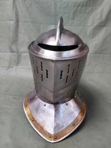 Elmo per armatura casco copricapo carnevale maschera (sp.s.) - Foto 1 di 5