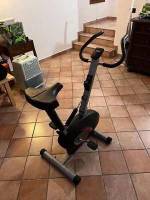 Cyclette Strong Way OTTIME CONDIZIONI - REGOLABILE - PIEGHEVOLE - Immagine 1 di 4