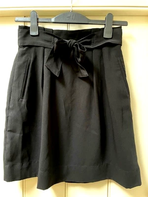 H&M black skirt UK8 small, tie-waist, pockets, knee-length, swishy, pleats, cute - Image 1 of 4