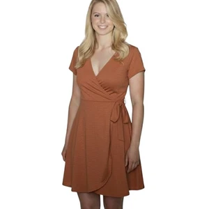 Madewell Texture & Thread Wickelkleid Damen mittelbraun Kurzarm Freizeit 2019 - Bild 1 von 12