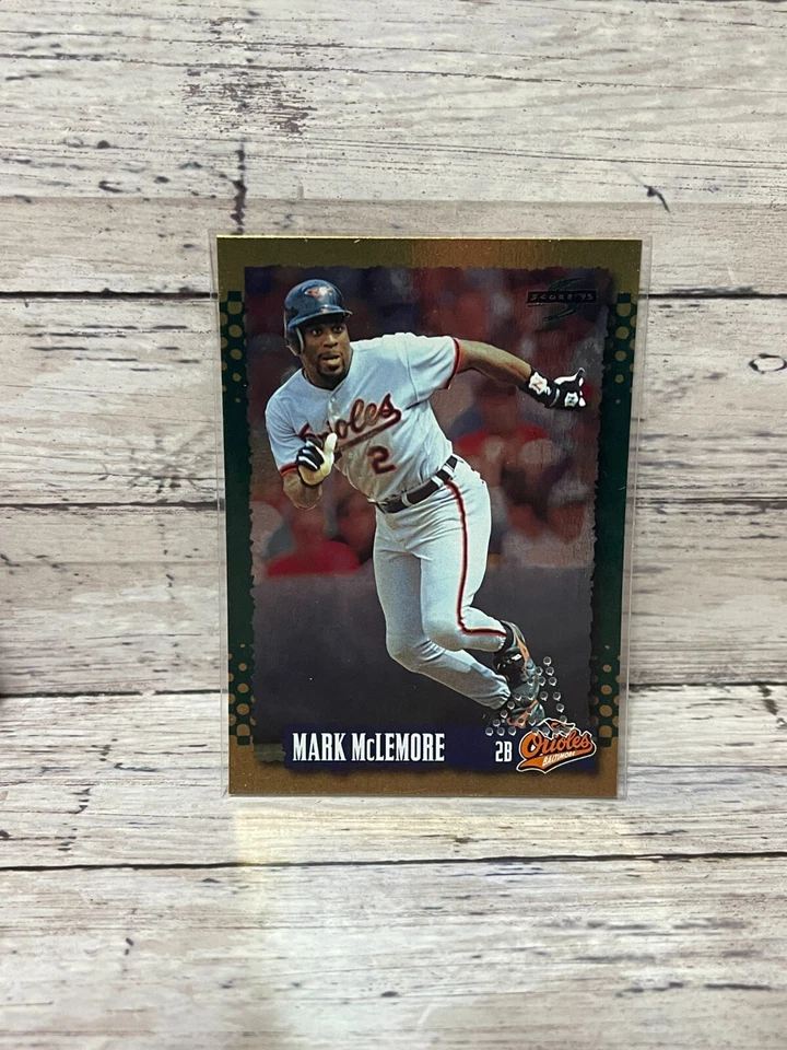 Puntuación 1995 fiebre del oro perforada redimida #162 Mark McLemore Foto 1 de 1
