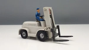 Siku Plastik 1:60 V-Serie V 132 Credé-Gabelstapler DFG 3500 - Bild 1 von 7