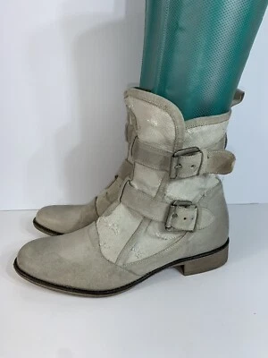 Boutique 9 女式靴子 8M 码仿旧扣麂皮绒摩托拉链靴 — 第 1/4 张图片