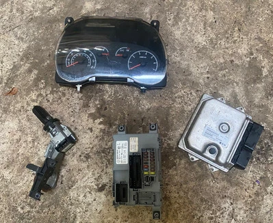 Vauxhall Combo - 1.3L ECU Kit (2011-2018) Genuine - Image 1 of 4