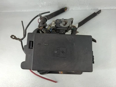 Модуль реле коробки предохранителей дополнительный блок предохранителей 2004-2005 Chevrolet Trailblazer BD11F - Изображение 1 из 4