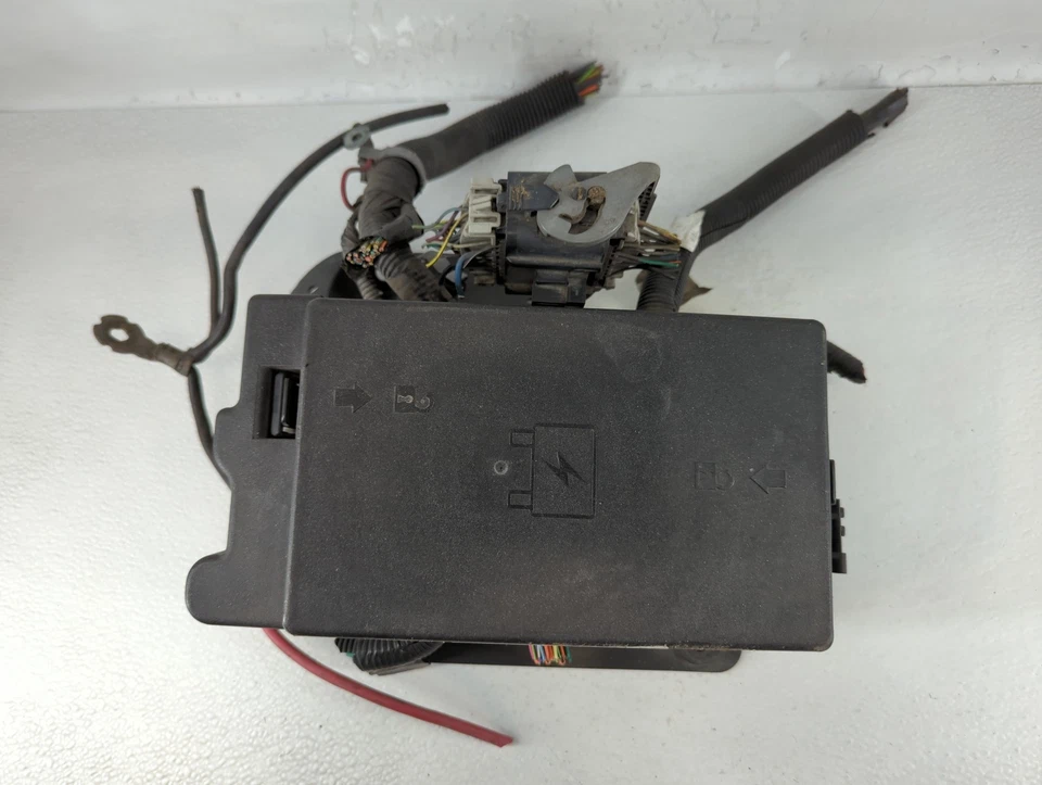 Chevrolet Trailblazer Ext 2004-2005 caja de fusibles caja de fusibles módulo de relé BD11F Foto 1 de 4