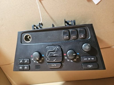 2004 Volvo Heater Control System - Image 1 of 2