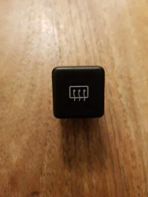 Pulsante Nero, Lunotto Termico Sbrina Fiat Panda Ritmo II° Lancia Delta Prisma  - Immagine 1 di 4