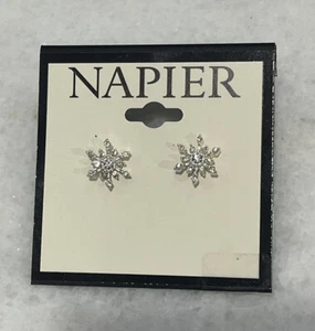 Napier Silver Tone Clear Rhinestone Snowflake Winter Earrings NWT - Picture 1 of 2